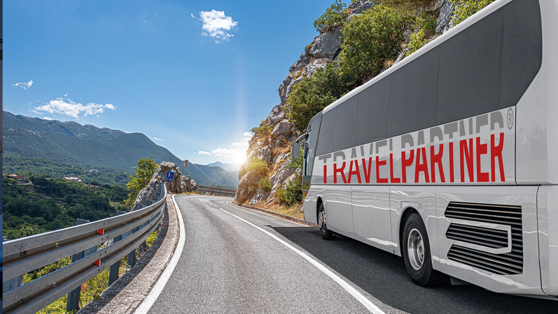 Reisebus mit Logo
